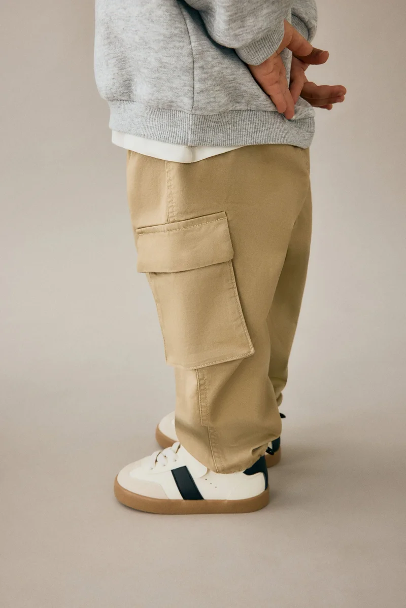 اتش اند ام بنطلون كارغو من القطن