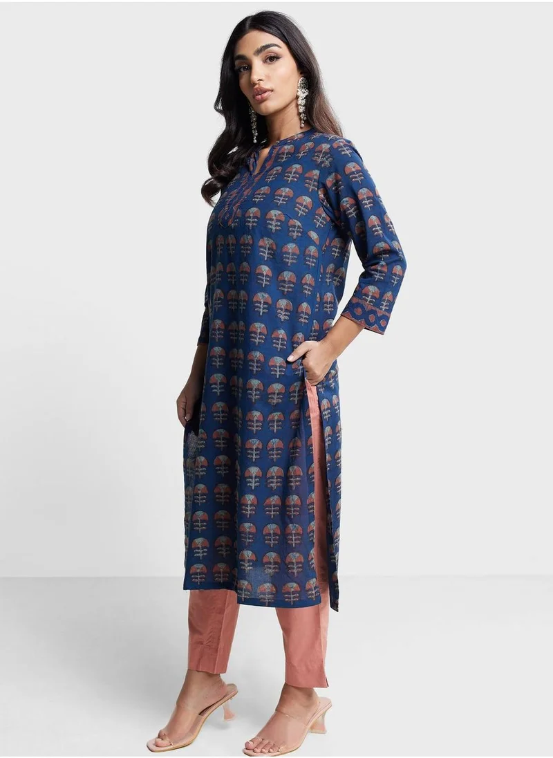 Fabindia V-Neck Floral Print Long Kurta