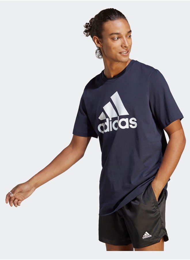 Adidas تي شيرت بشعار كبير من الجيرسيه من Essentials  - Image 1