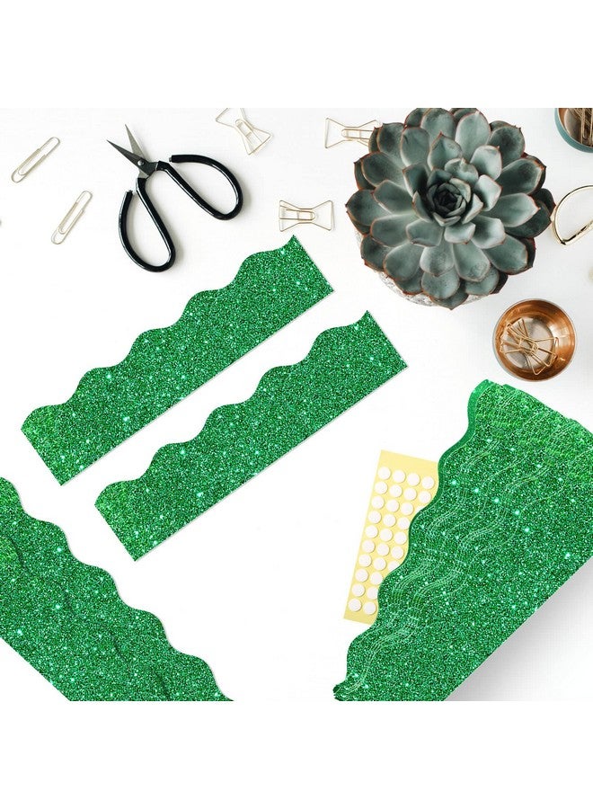 كونتاينلول حدود لوحة الإعلانات من كونتينلول للفصول الدراسية، 118 قدمًا، زخارف لوحة الإعلانات المزخرفة بألوان زاهية لعطلات عيد الميلاد وديكور الفصل الدراسي الشتوي (بريق أخضر) - Image 3