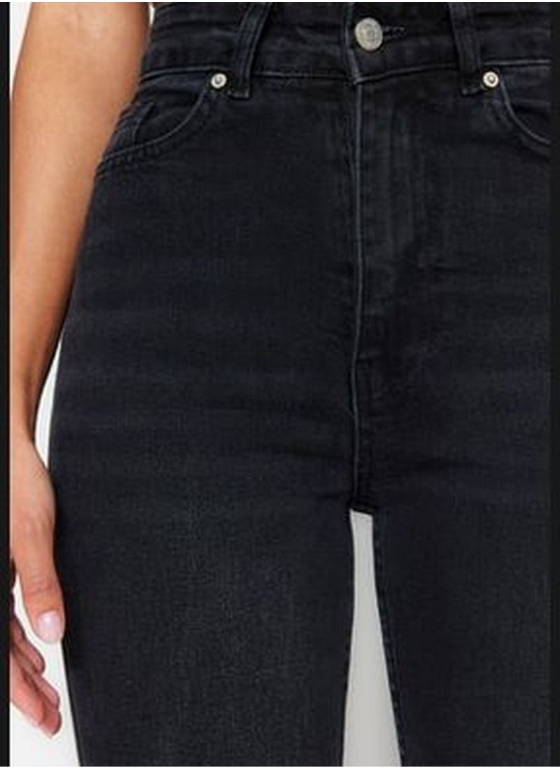 trendyol Black High Waist Flare Jeans TWOSS23JE00063  - Image 5