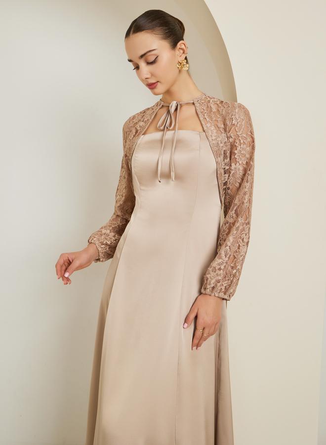 ستايلي فستان طويل بيج بأكمام دانتيل وحافة واسعة - Image 1