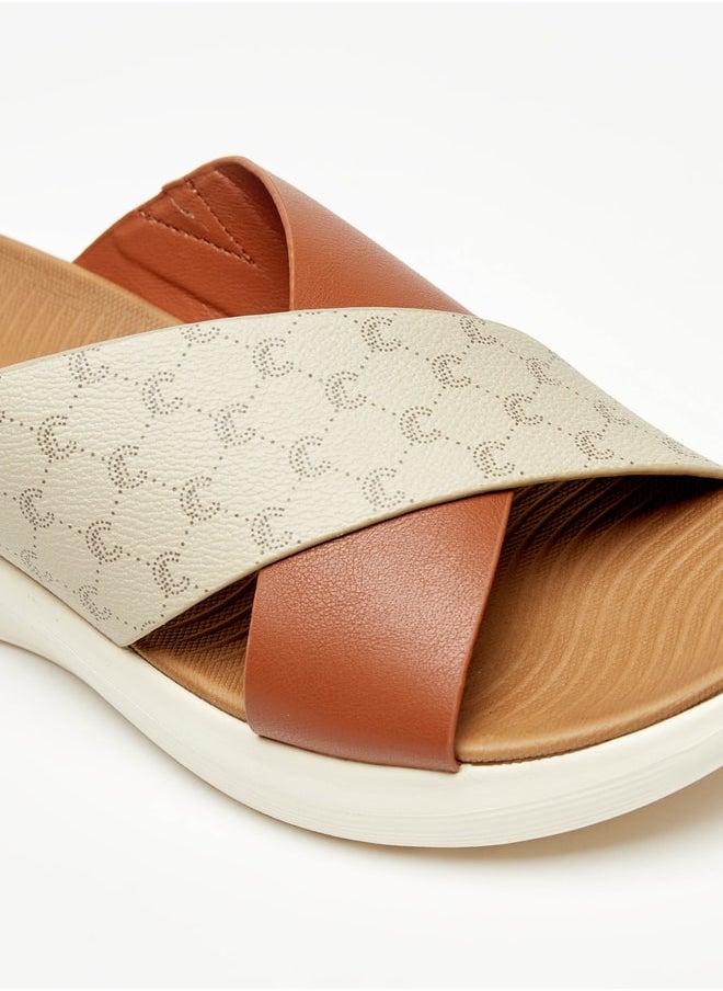 Le Confort - صندل نسائي مسطح سهل الارتداء بطبعة Monogram - Image 1