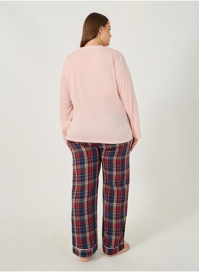 Styli Plus Size Long Sleeve T-Shirt and Checked Pyjama Set  - Image 5