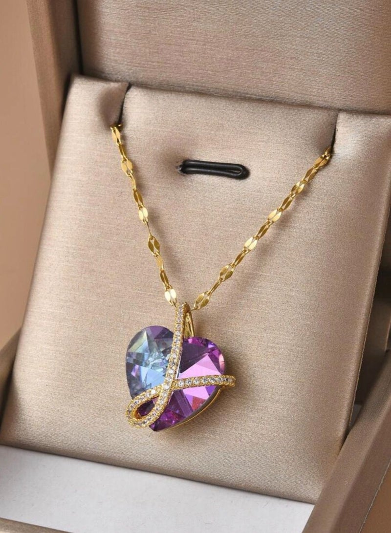 نون-شى سلسال مطلي باللون الذهبي عيار 18 بتعليقة على شكل قلب ملون ومرصع بالزركون - Image 1