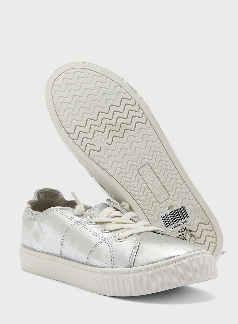 Marisa Low-Top Sneakers