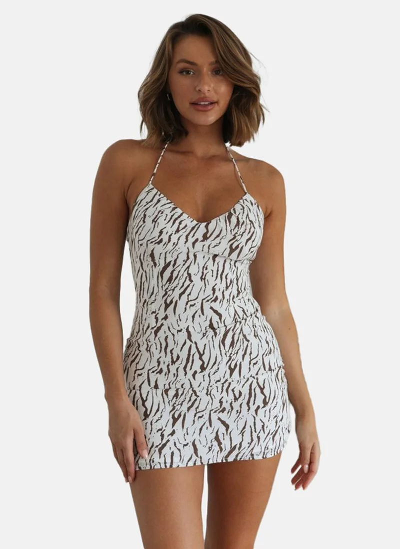 YUNIQEE White Sweetheart Neck Animal Print Bodycon Dress