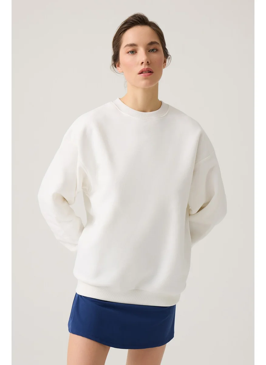 Los Ojos Ecru Wide Cut Crew Neck Sweatshirt