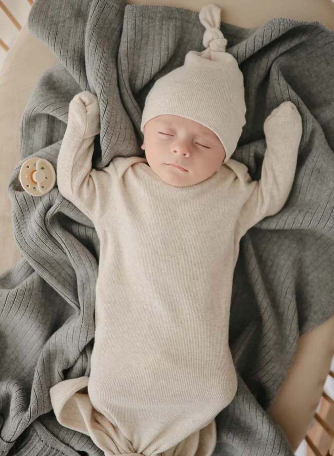 Mushie Knitted Baby Blanket Ribbed Dark Gray Melange - Image 3