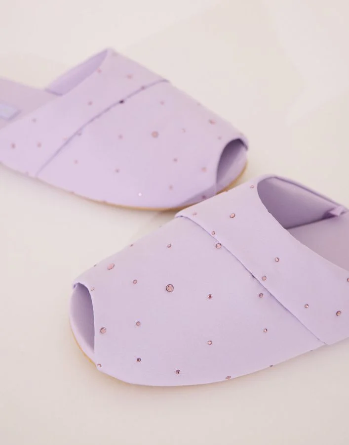 women'secret Lilac Pink Rhinestone Slippers