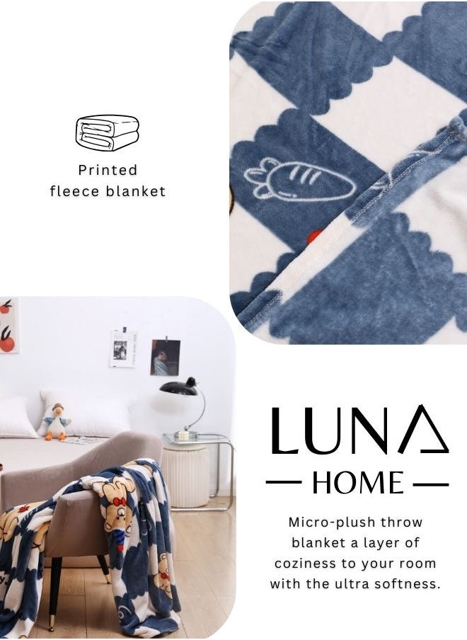 LUNA Home - Fleece blanket 200*230cm, super soft checkered blanket with a bear, gray. - Image 1