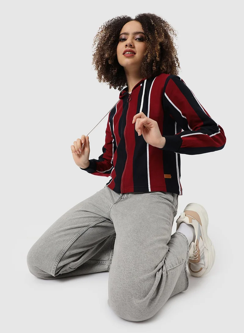 كامبوس سوترا بلوزة نسائية بغطاء رأس وأكمام مضلعة وسحاب وحافة مستقيمة، مقاس عادي، لون أحمر قرمزي ونيلي