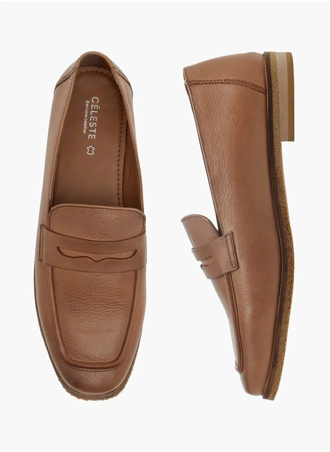 سيليست Women's Cutout Detail Slip-On Loafers