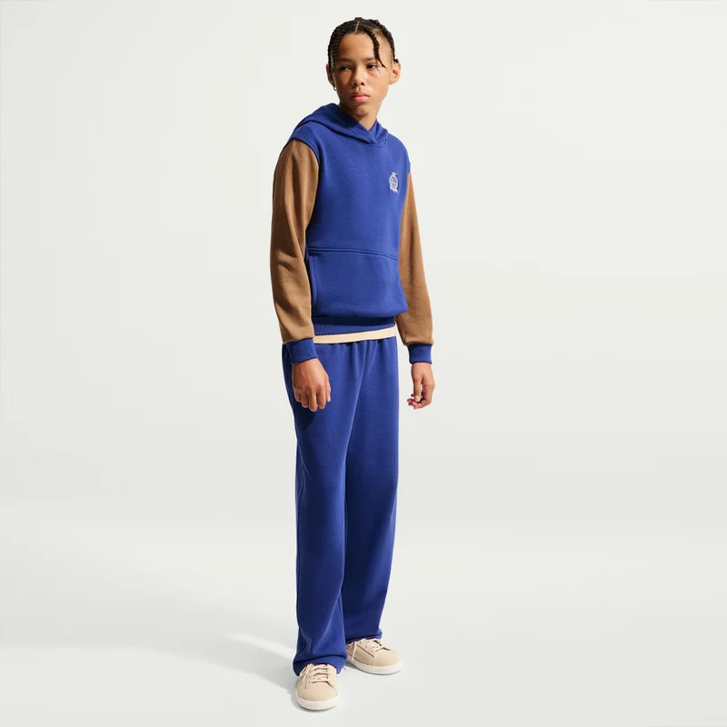 Nike Sportswear Club