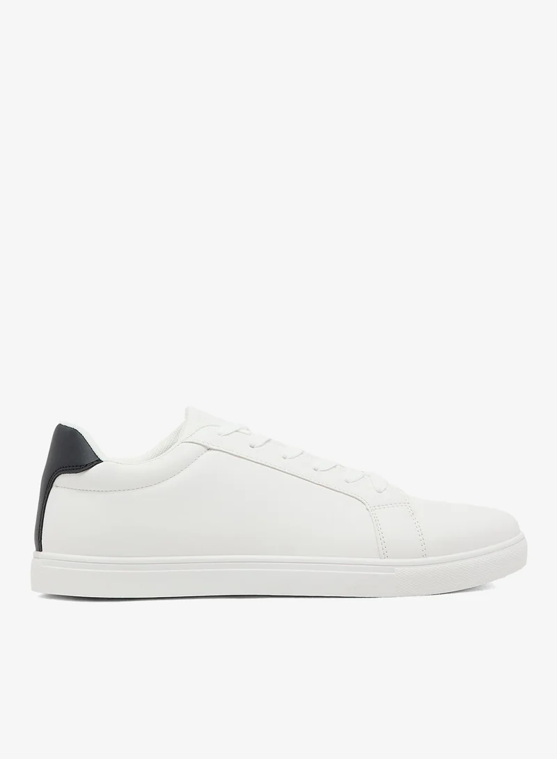 Louie Essential Sneakers