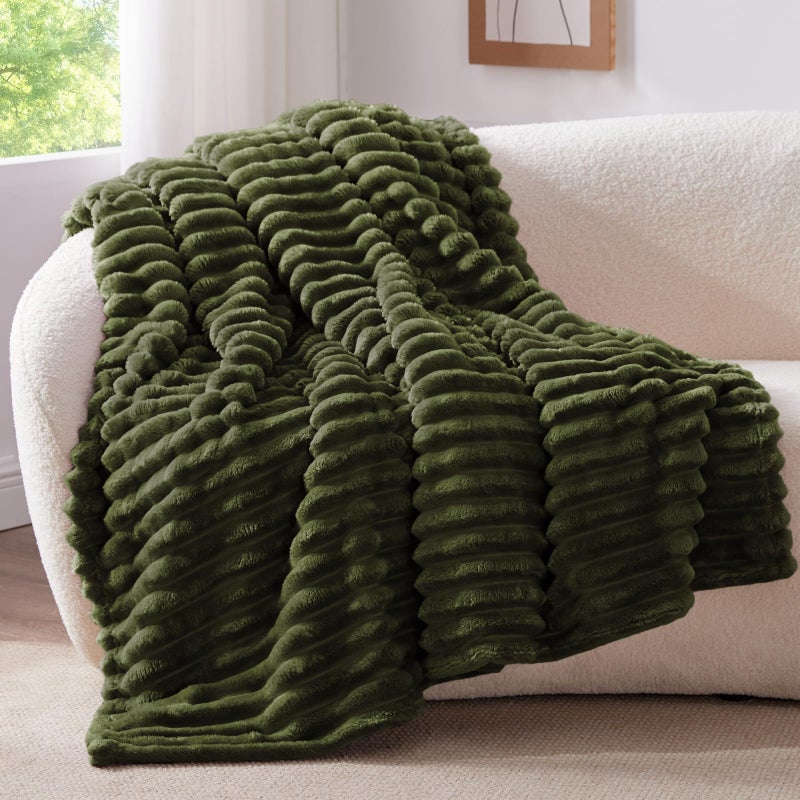 BEDELITE Fleece Throw Blanket for Couch - 300GSM Soft & Warm Fluffy Olive Green Blanket, Decorative and Giftable Striped Blankets for Women, Men, 50"x60" - Image 3