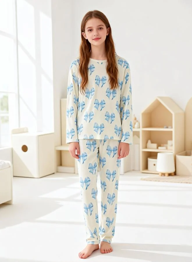 تايك تو مجموعة من بيجاما وتيشيرت بطبعة فيونكة