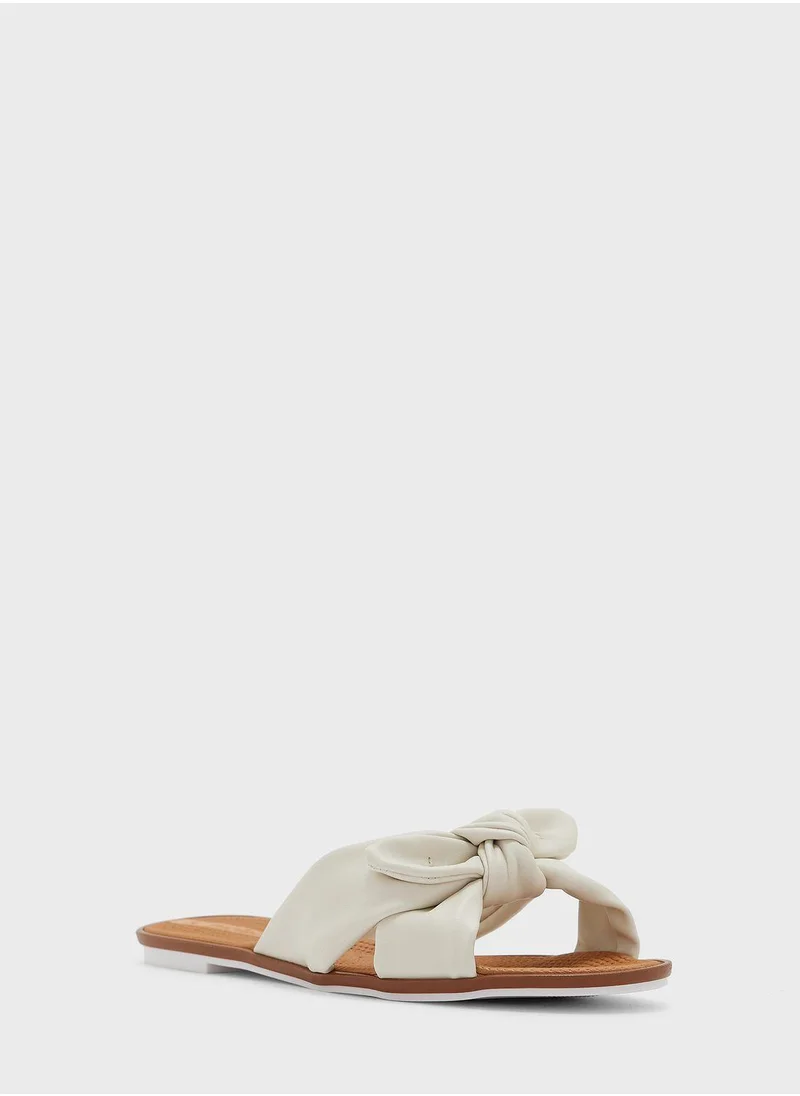 MOLECA Margo Cross Strap Flat Sandals
