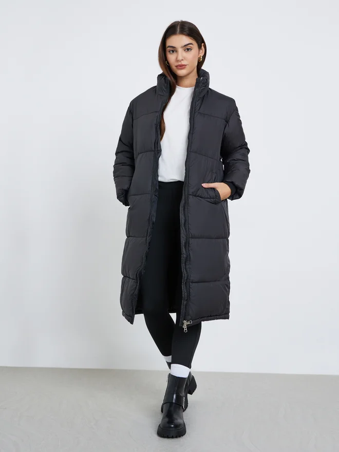 Styli Black Oversized Padded Coat with Side Pockets