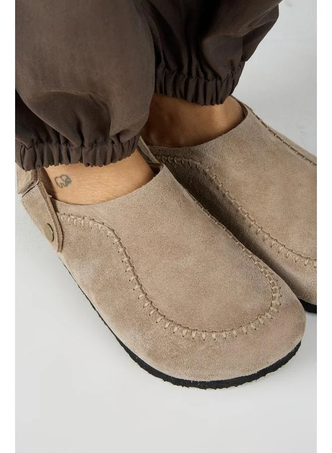 Manijero  Yalena Women's Genuine Leather Flat-Back Strap Beige Sandal. for Women | Best Price UAE