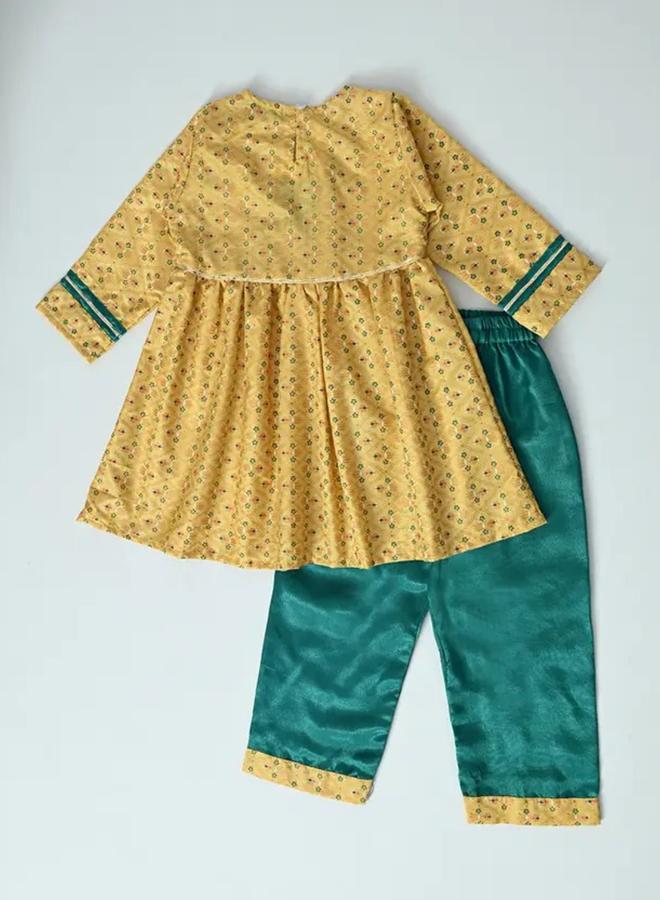 BELLA MODA Bella Moda Printed Long Sleeve Ethnic Top and Pants Set  - Image 3