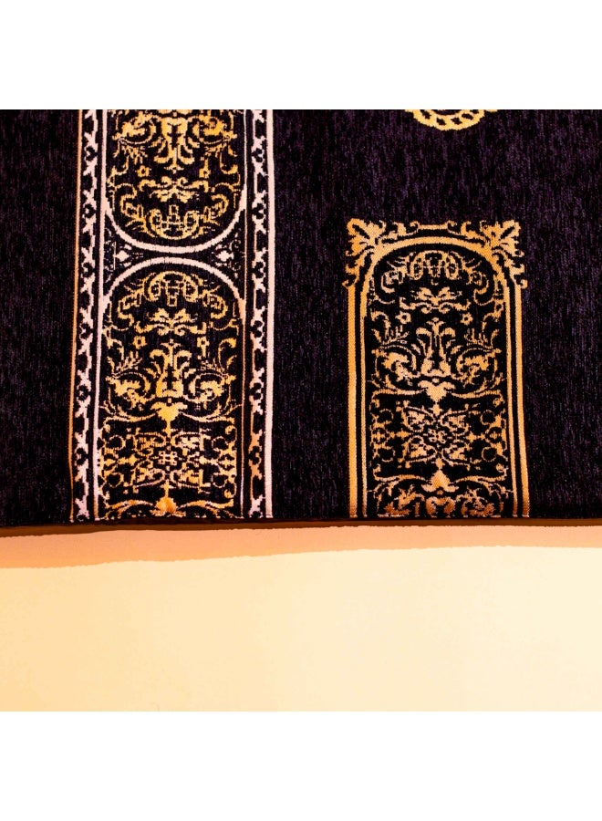 سندس سجادة الصلاة الترا الفاخرة حرير طبيعي 100٪ بتصميم مستوحى من الكعبة المشرفة  تطريز ذهبي وفضي، صناعة يدوية هدية راقية مميزة - Image 2