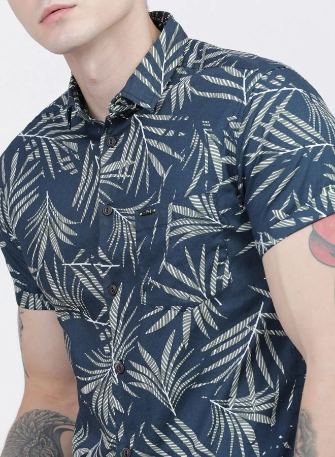 The Indian Garage Co Men Slim Fit Tropical Full Sleeves Cutaway Collar Casual Shirt