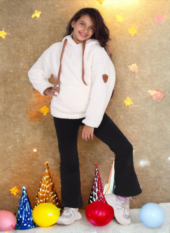 Girls' 12-Year-Old Winter Trends 2024 Faux Fur-Enhanced Sweatshirt, High-Quality Fabric, Ultra-Soft Materials, Printed in Attractive Colors