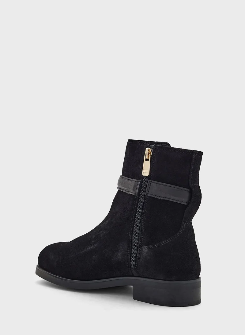 TOMMY HILFIGER Essential Buckle Suede Boots