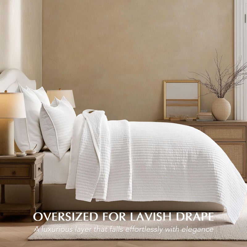 EVERGRACEHOME طقم لحاف EVERGRACEHOME من القطن الساتين بحجم كينج، غطاء سرير مخيط بقناة من القطن مغسول مسبقًا، 3 قطع من أغطية السرير خفيفة الوزن وناعمة لجميع الفصول، مع 2 غطاء وسادة، أبيض ساطع - Image 2