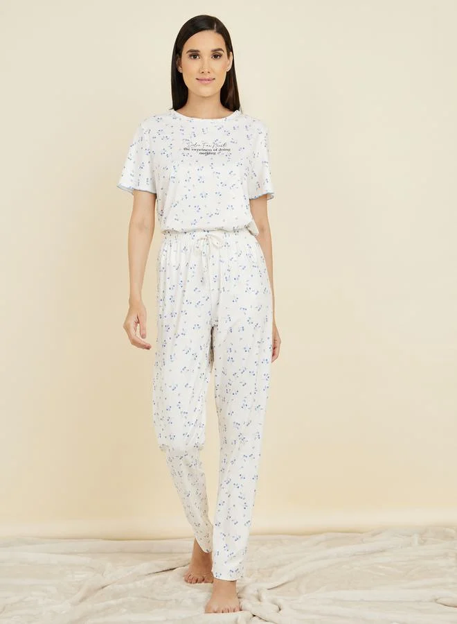 ستايلي Floral AOP Ribbed Lettuce Hem T-shirt and Pyjama Set