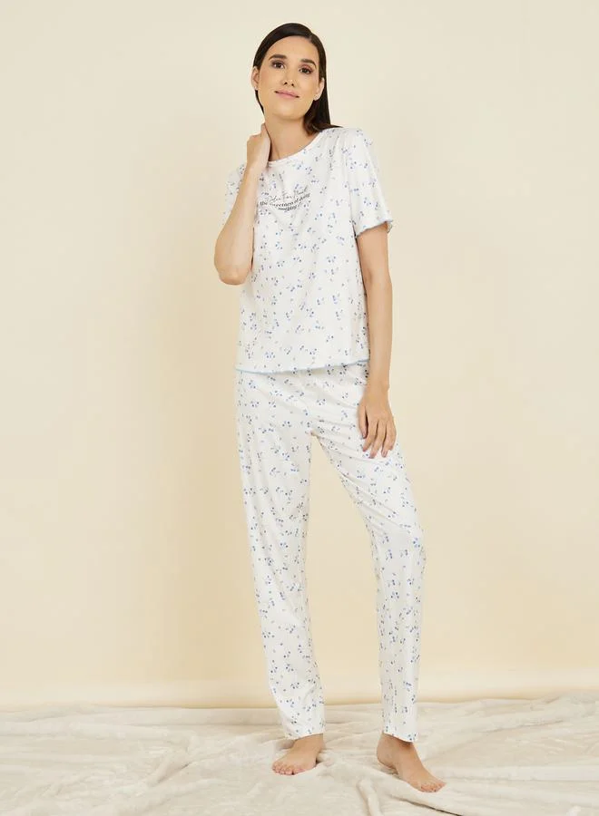 ستايلي Floral AOP Ribbed Lettuce Hem T-shirt and Pyjama Set