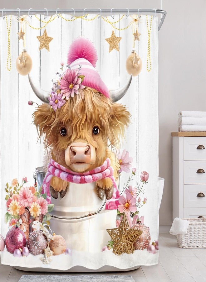 ريديكور ستارة حمام من رييديكور بتصميم بقرة هايلاند لعيد الميلاد، مقاس 72 بوصة عرض × 72 بوصة ارتفاع، لون وردي، بنمط ريفي غربي لطيف، مصنوعة من قماش بوليستر مقاوم للماء، مع 12 خطافًا بلاستيكيًا. - Image 2