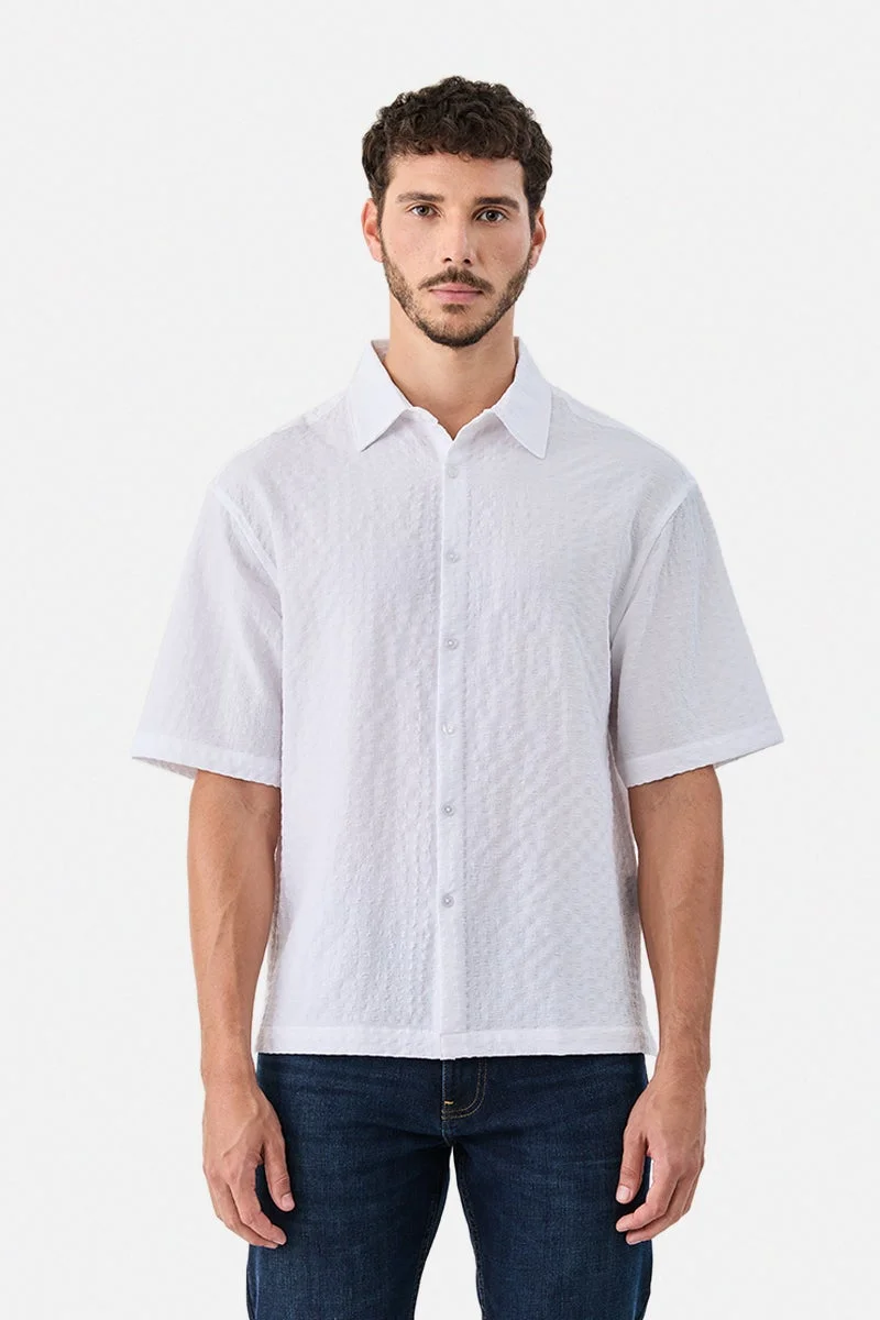 سنيتش قميص بياقة مدورة مطاطي بنقشة بارزة