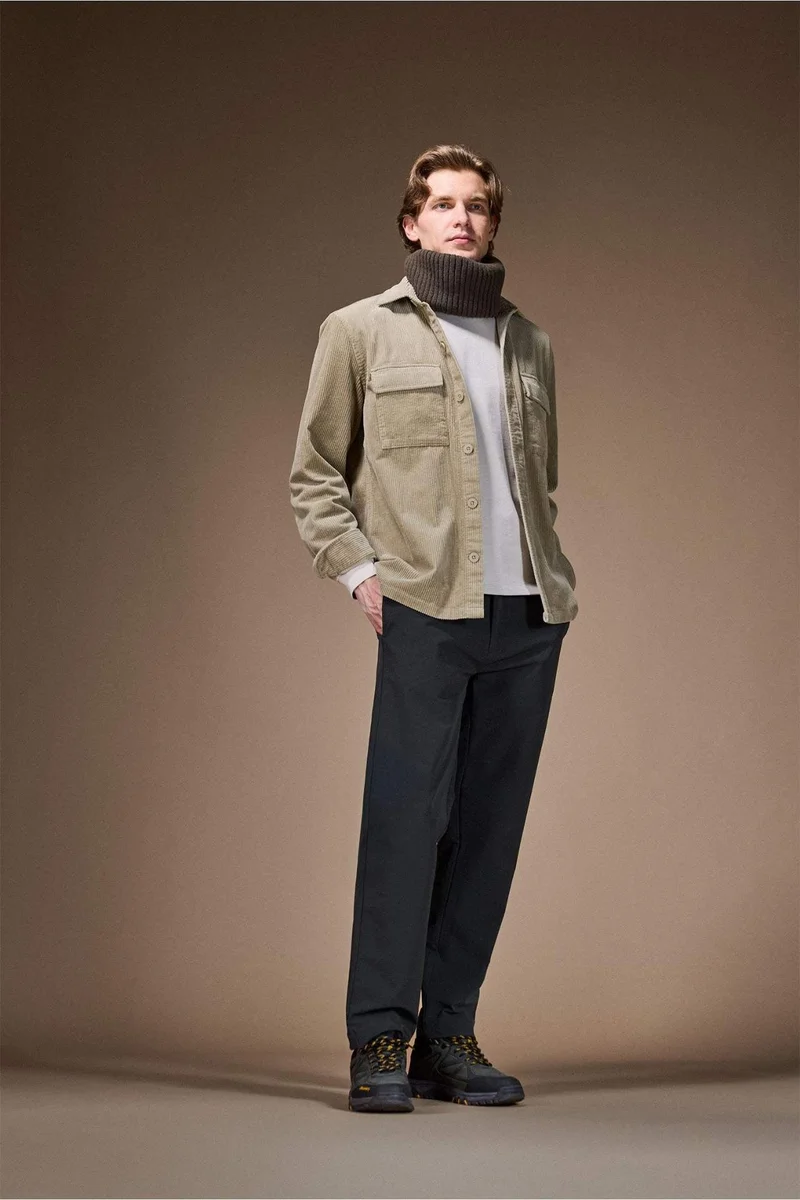 ديفاكتو Regular Fit Polo Collar Long Sleeve Corduroy Shirt