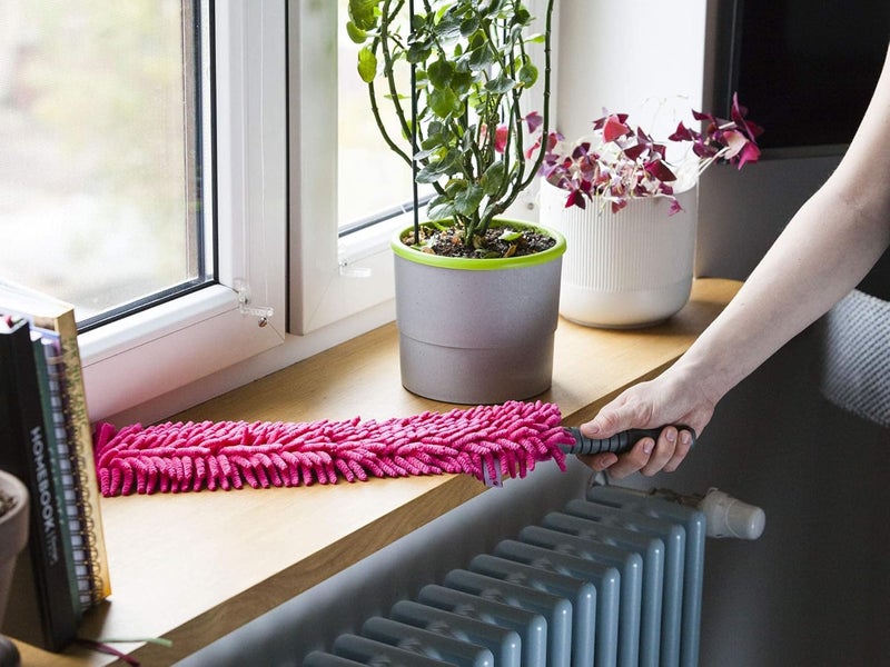 YORK Foldable Microfiber Duster with Adjustable Telescopic Handle Ideal for Cleaning Corners in Home Office Convenient and Versatile Cleaning Tool 099030 - Image 4