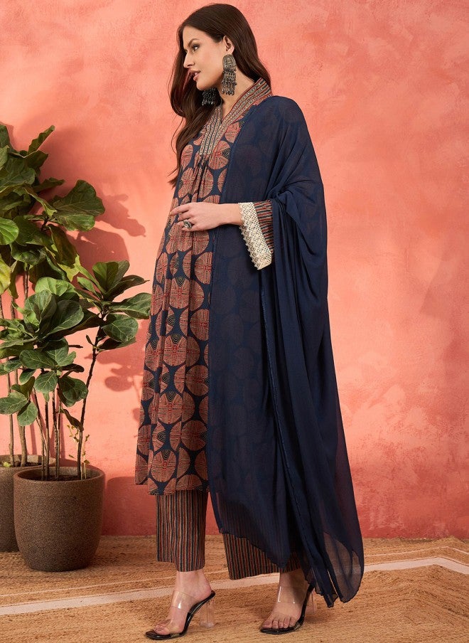 SASSAFRAS Geometric Printed Cotton Kurta Trousers & Dupatta for Women - Image 3