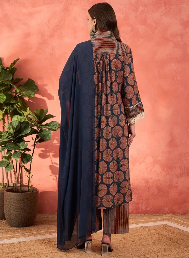 ساسافراس Geometric Printed Cotton Kurta Trousers & Dupatta for Women