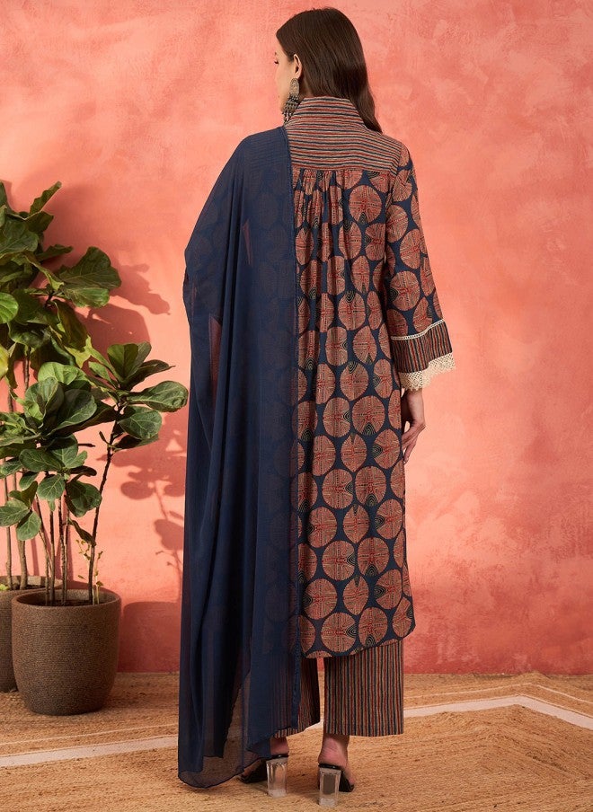 SASSAFRAS Geometric Printed Cotton Kurta Trousers & Dupatta for Women - Image 4