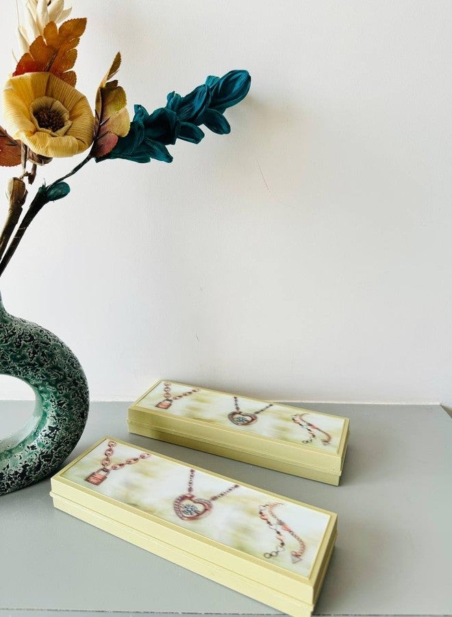 دي أس أس مجموعة مجوهرات DSS ثلاثية الأبعاد من الساتان والمخمل (ذهبي، 8 × 2 بوصة) - عبوة من قطعتين - Image 3