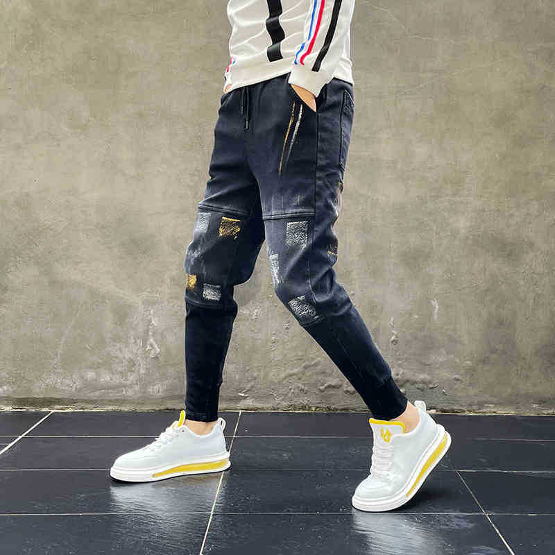 Unisex Classic Denim Jeans Loose Fit Daily Outdoor Wear - Image 1