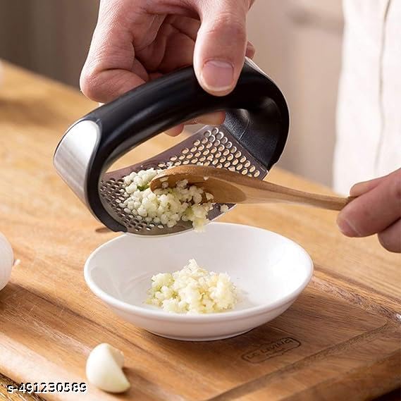 Nagi Traders Manual Garlic Crusher Slicer Portable MultiFunction Press for Crushing Grinding Slicing Garlic and Herbs - Image 3