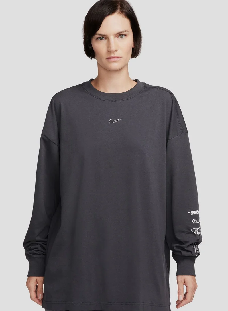 Nike Essential Printed T-Shirt