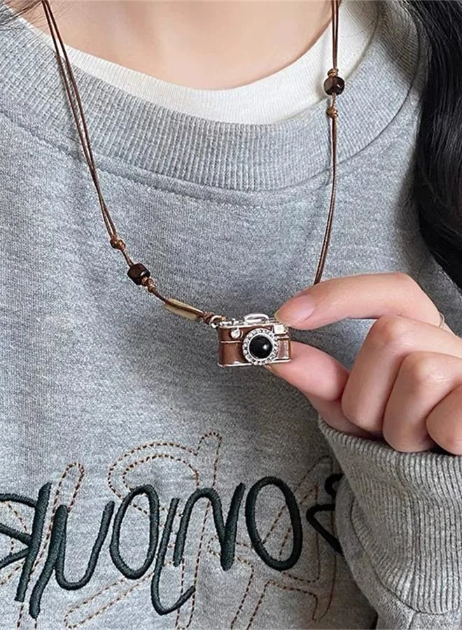تايك تو Charming Camera Pendant Necklace