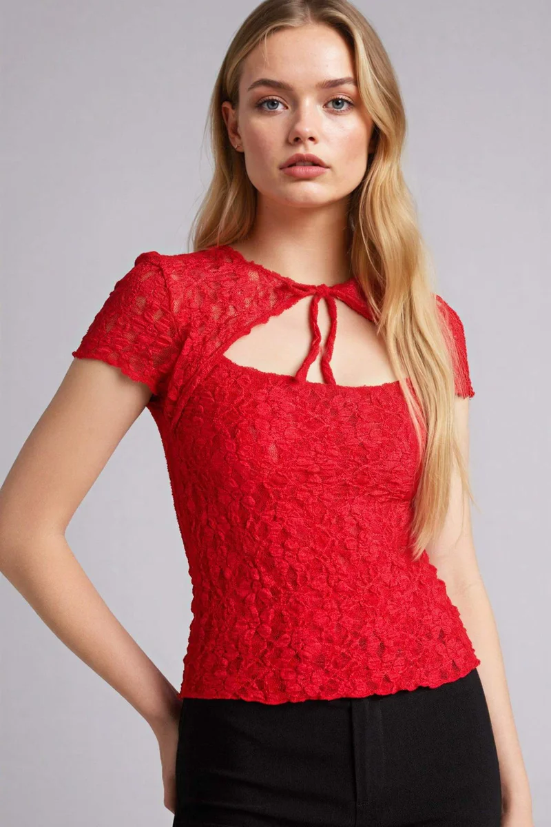 ديفاكتو Fitted Lace Detail Blouse