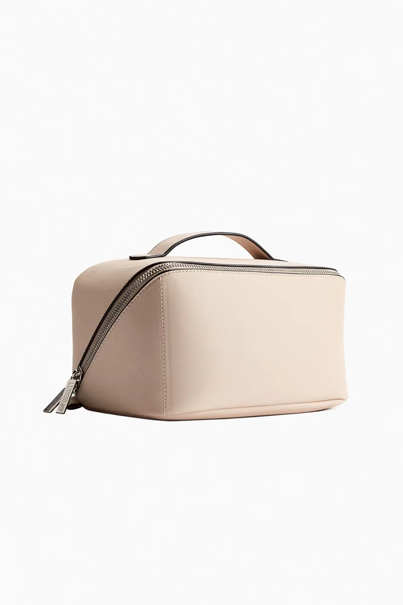 H&M Boxy wash bag