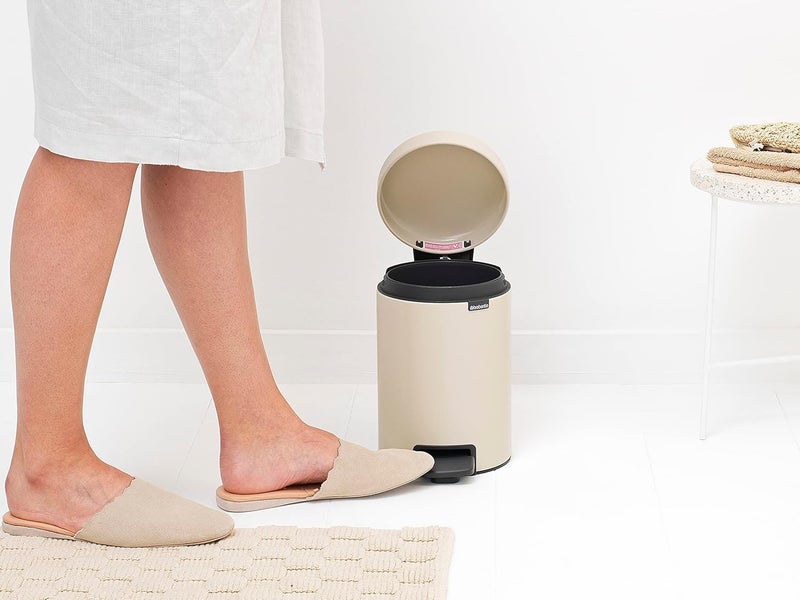 Brabantia NewIcon Pedal Bin 3L - Soft Beige Small Waste Bin with Soft Close Lid - Image 5