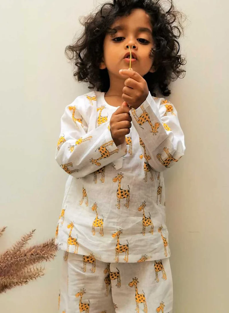 Ayra Kids Giraffe Print Pyjama Set