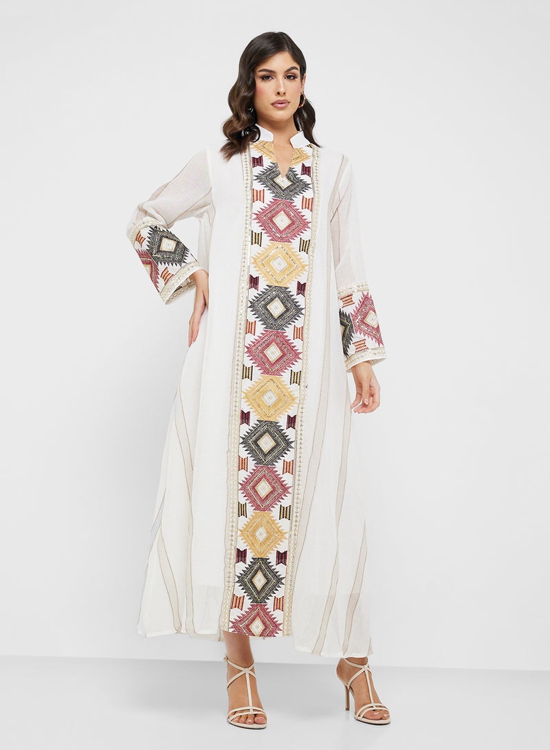 Khizana Embroidered Jalabiya - Image 4