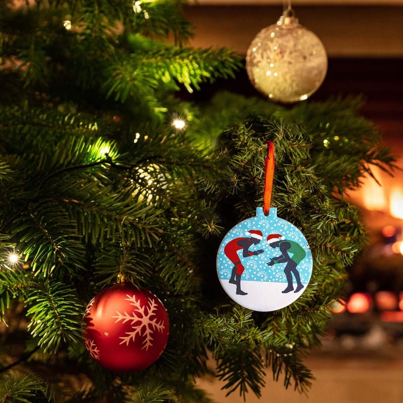 تشاك توك سبورتس Chalktalksports مصارعة حول زخرفة السيراميك | صور ظلية مع قبعة سانتا - Image 2